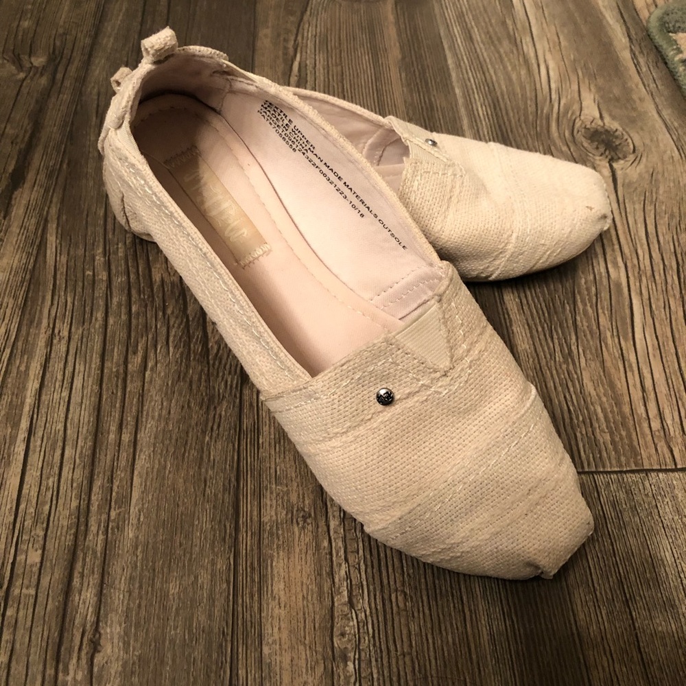Paw paw flats 🥿